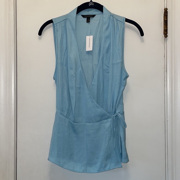 Banana Republic Wrap. Top. Small NWT - Picture 1 of 8